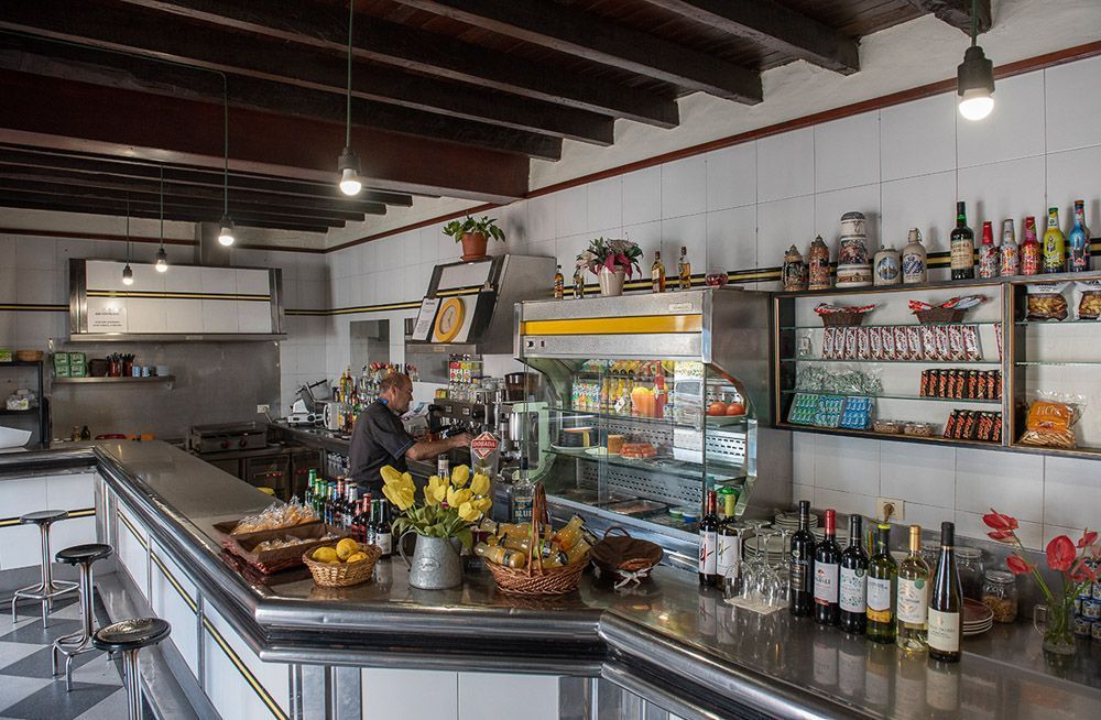 Bar Centaurea